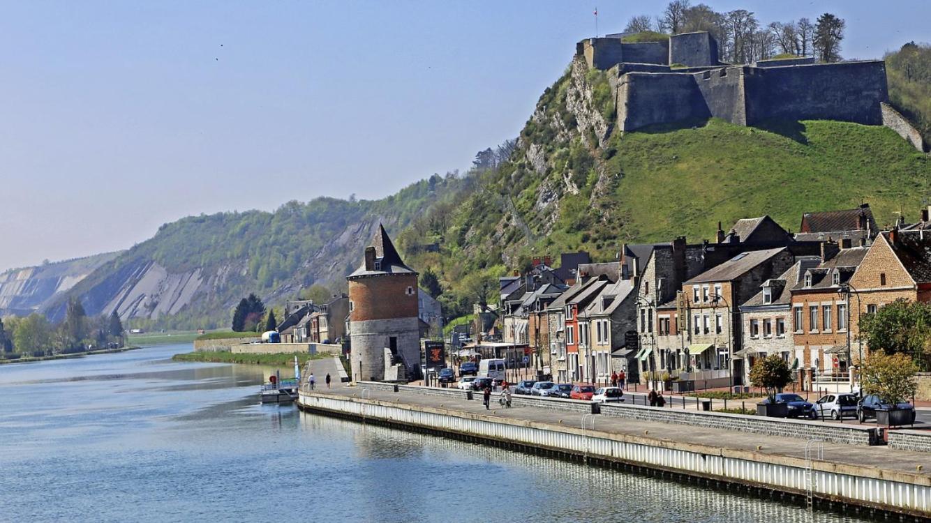 شقة Le Repos De La Meuse جيفيه المظهر الخارجي الصورة